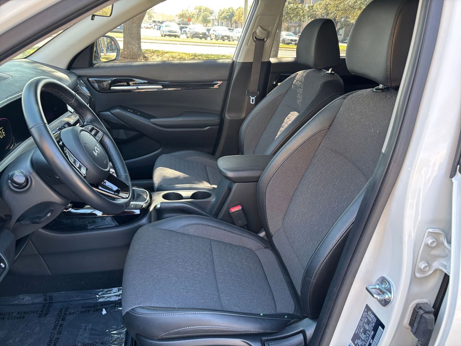 Thumbnail: 2025 Kia Seltos - 31