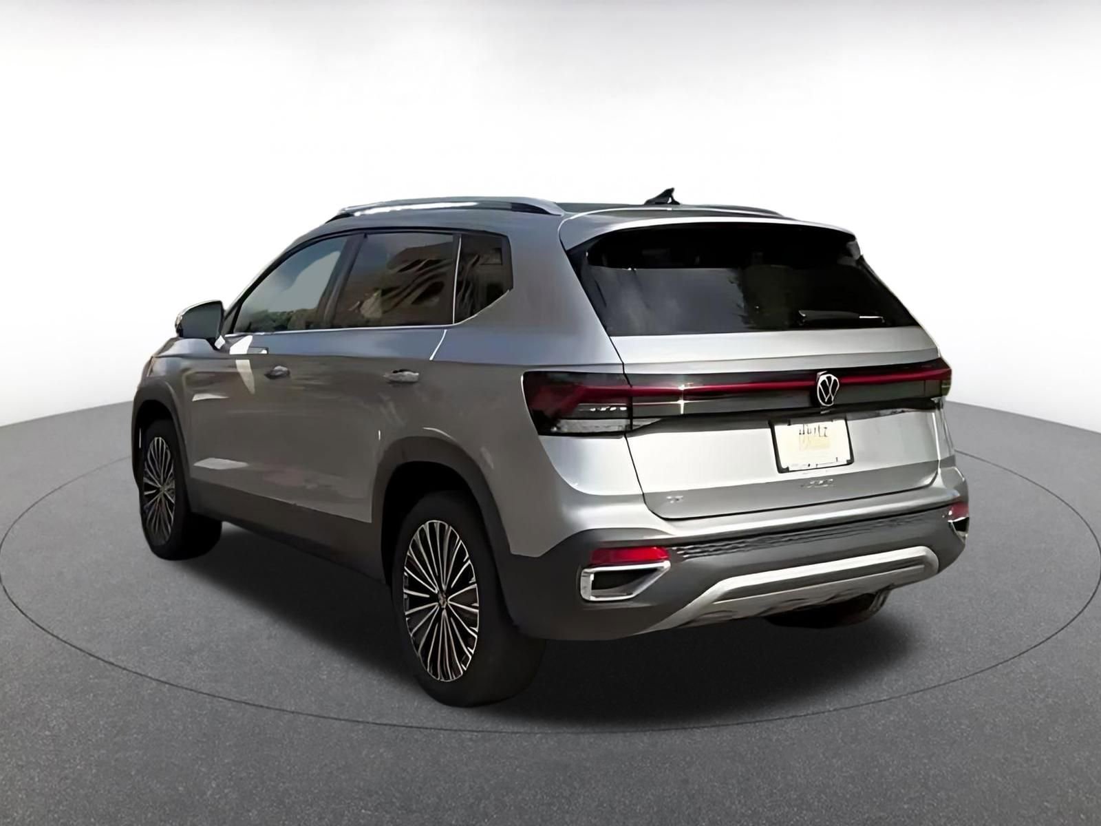 Thumbnail: 2025 Volkswagen Taos - 13