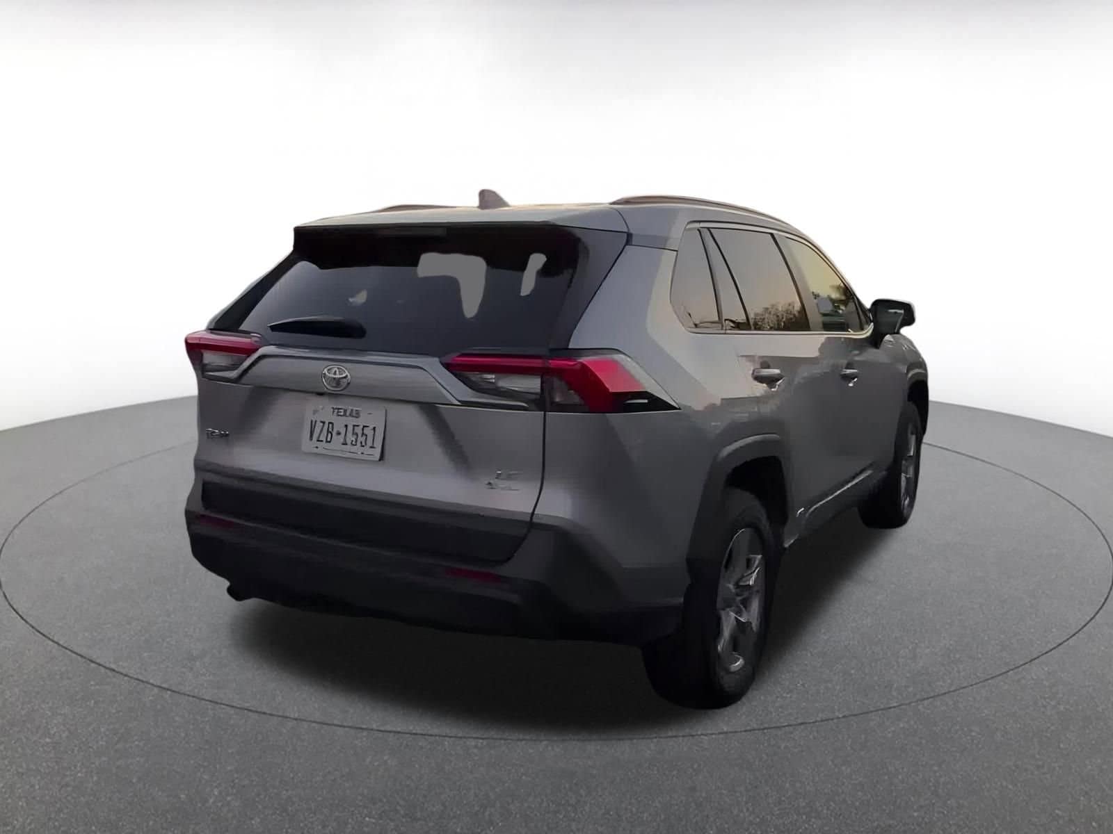 Thumbnail: 2025 Toyota RAV4 - 13