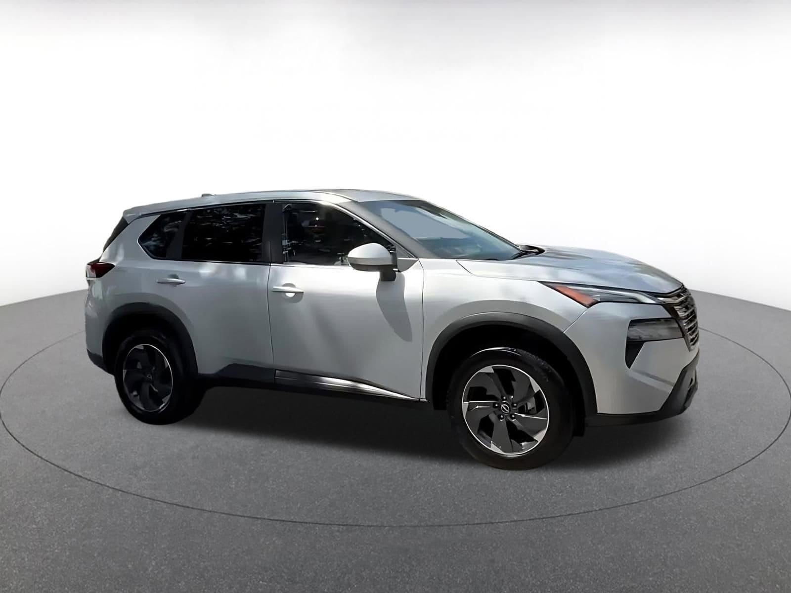 Thumbnail: 2025 Nissan Rogue - 2
