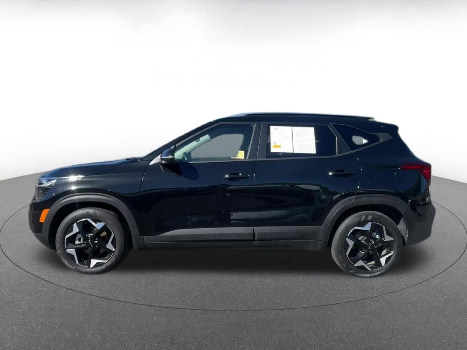 Thumbnail: 2025 Kia Seltos - 7