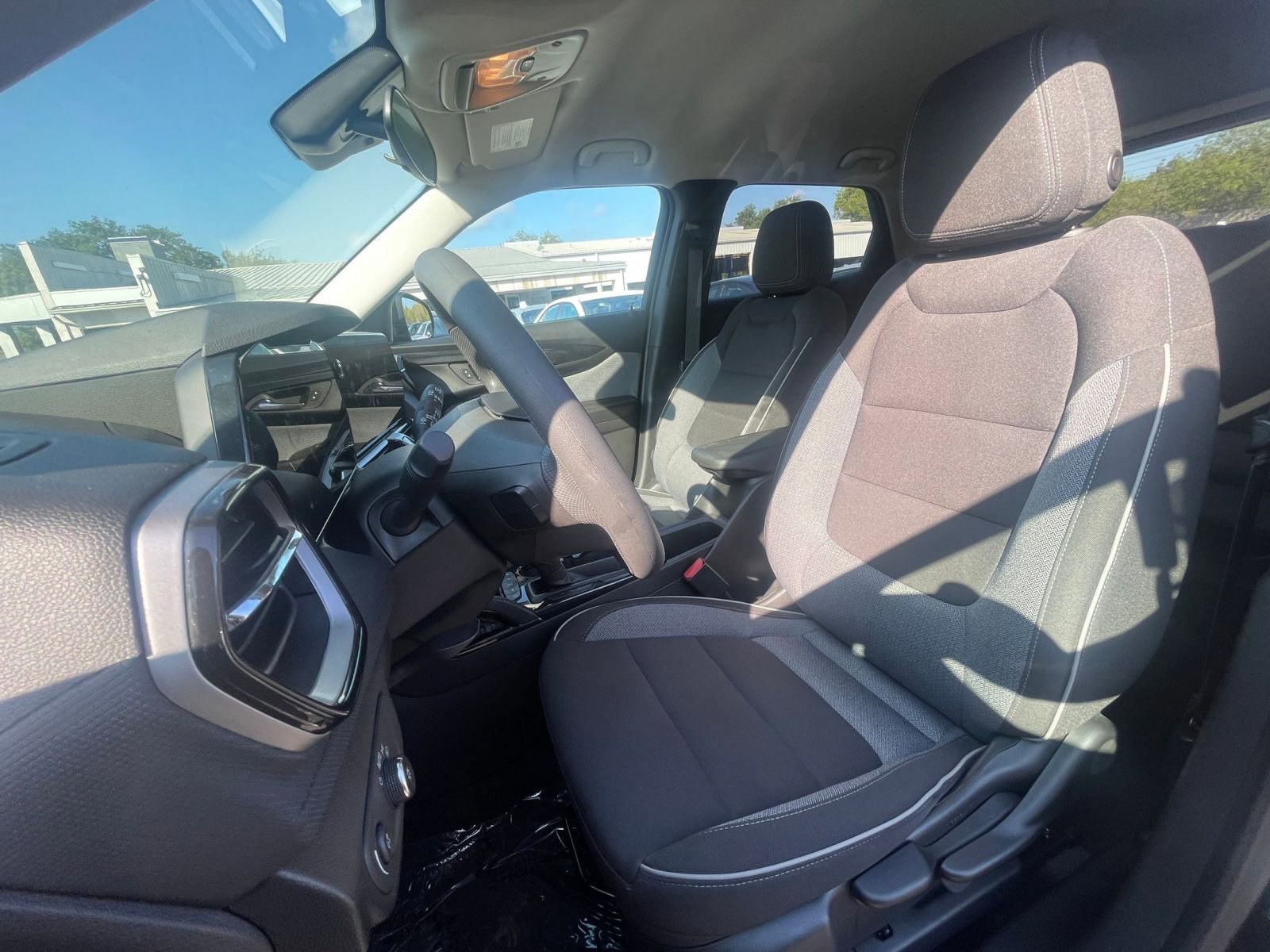 Thumbnail: 2025 Chevrolet TrailBlazer - 34