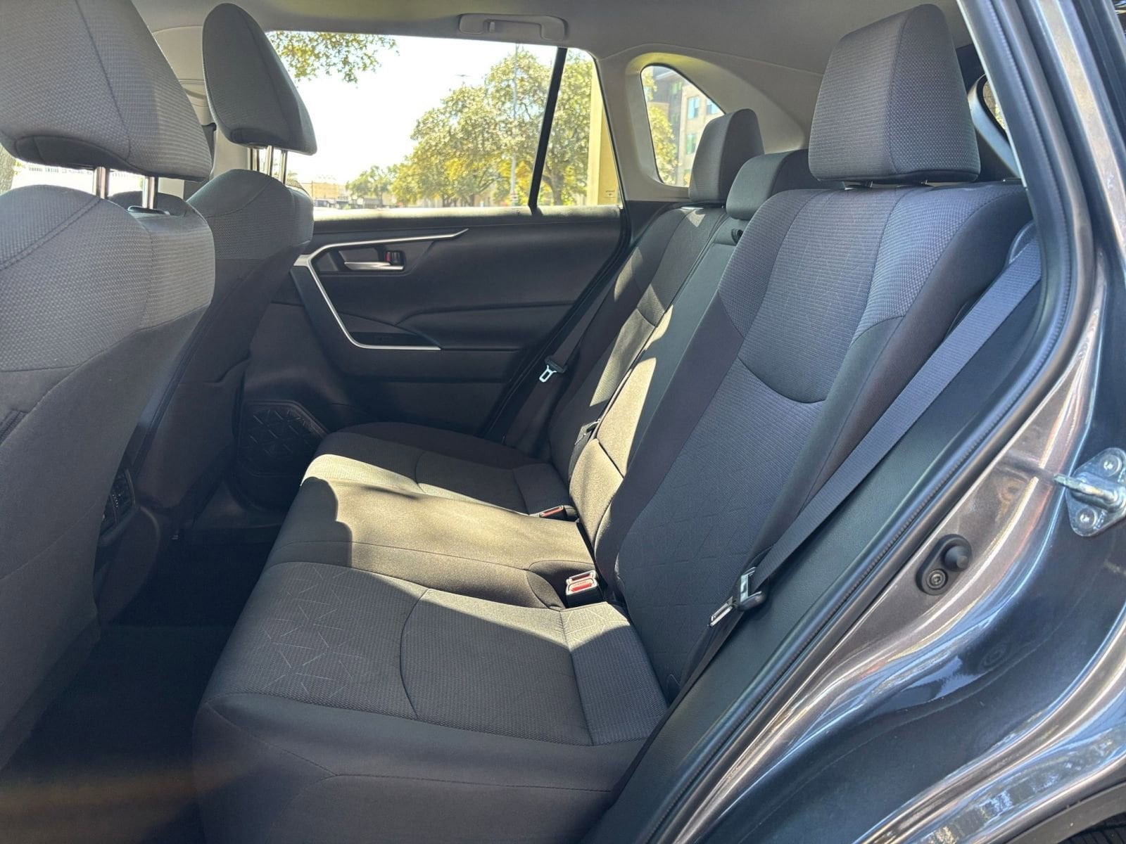 Thumbnail: 2025 Toyota RAV4 - 20