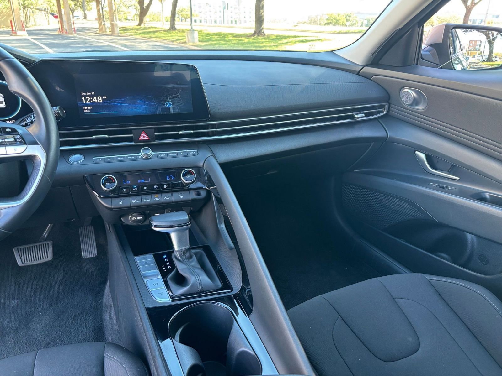 Thumbnail: 2025 Hyundai Elantra - 30