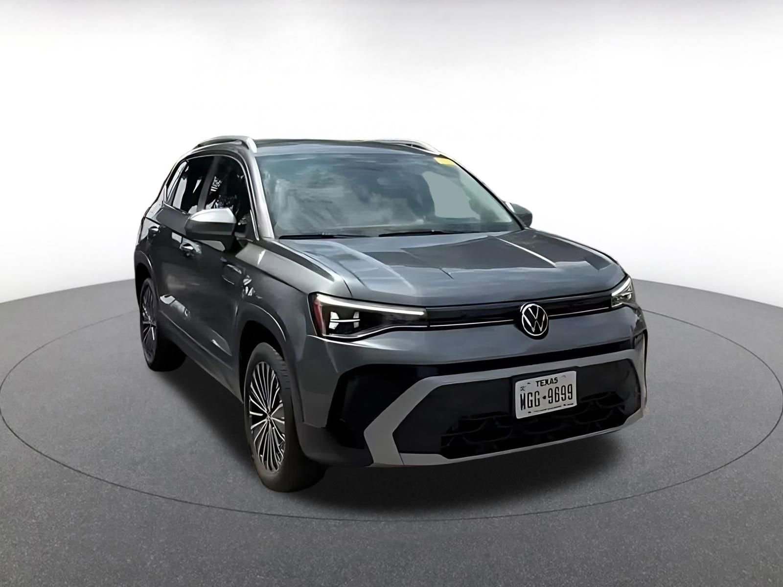 Thumbnail: 2025 Volkswagen Taos - 3