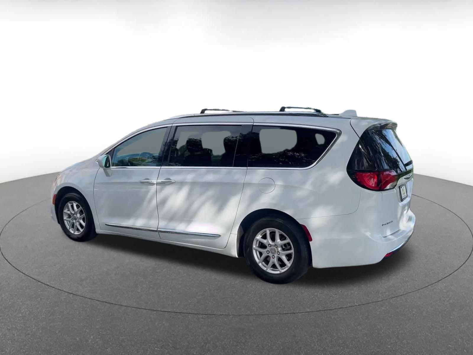Thumbnail: 2020 Chrysler Pacifica - 11