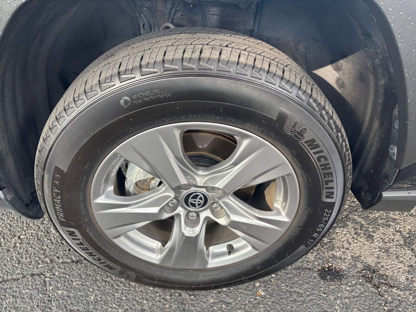 Thumbnail: 2025 Toyota RAV4 - 23