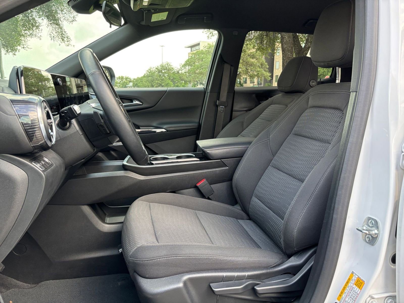 Thumbnail: 2025 Chevrolet Equinox - 22