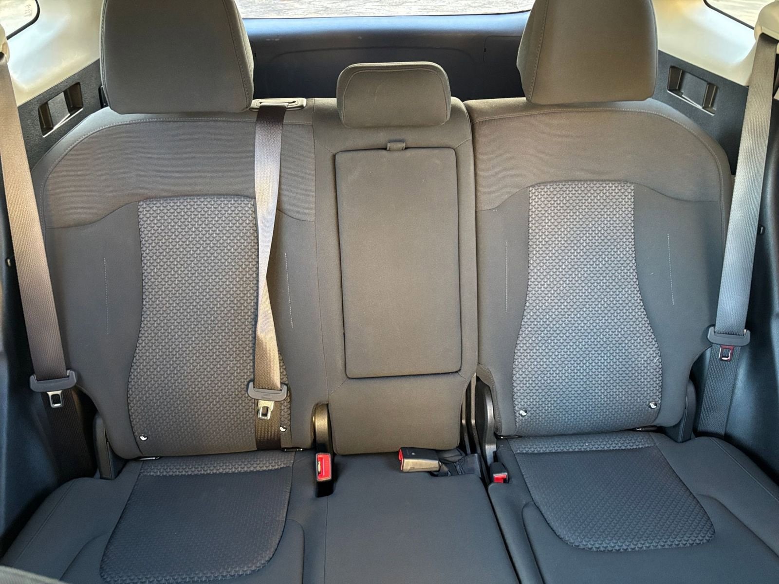 Thumbnail: 2025 Kia Sportage - 33