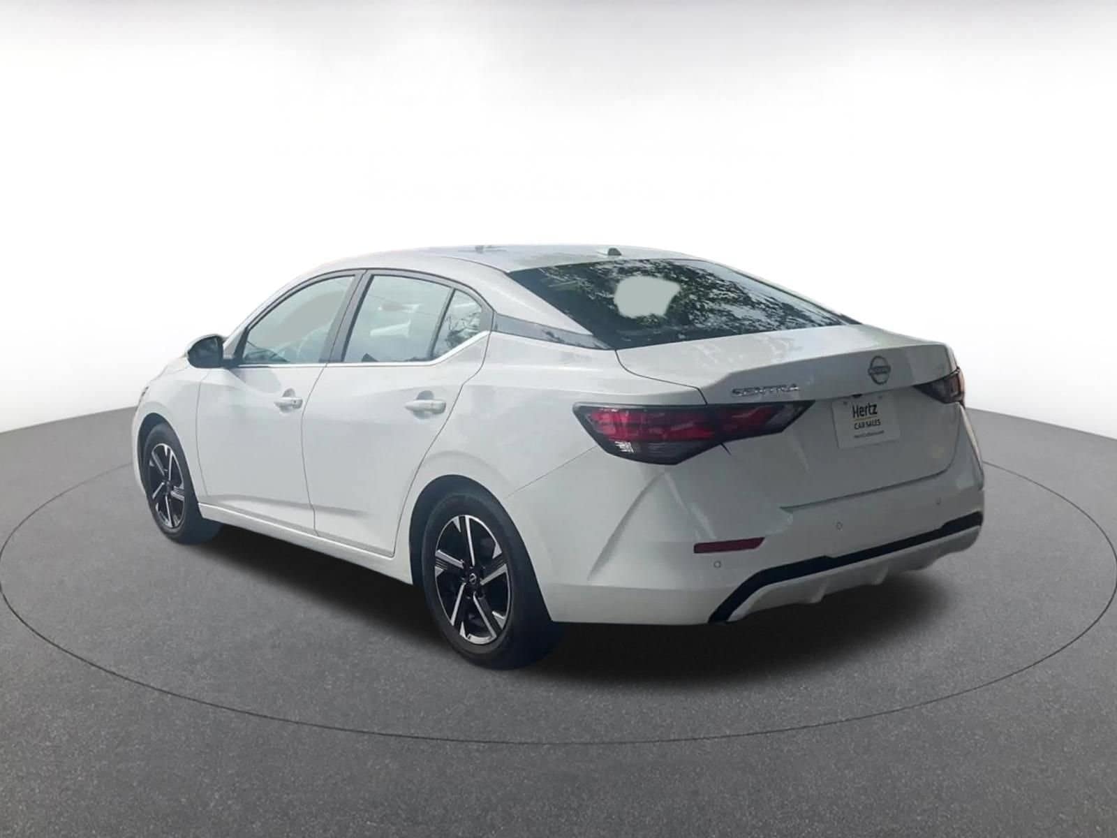 Thumbnail: 2025 Nissan Sentra - 11