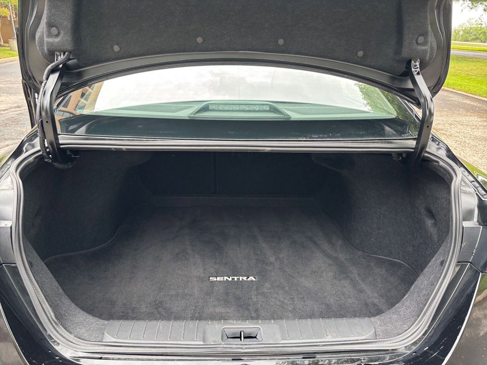 Thumbnail: 2025 Nissan Sentra - 26