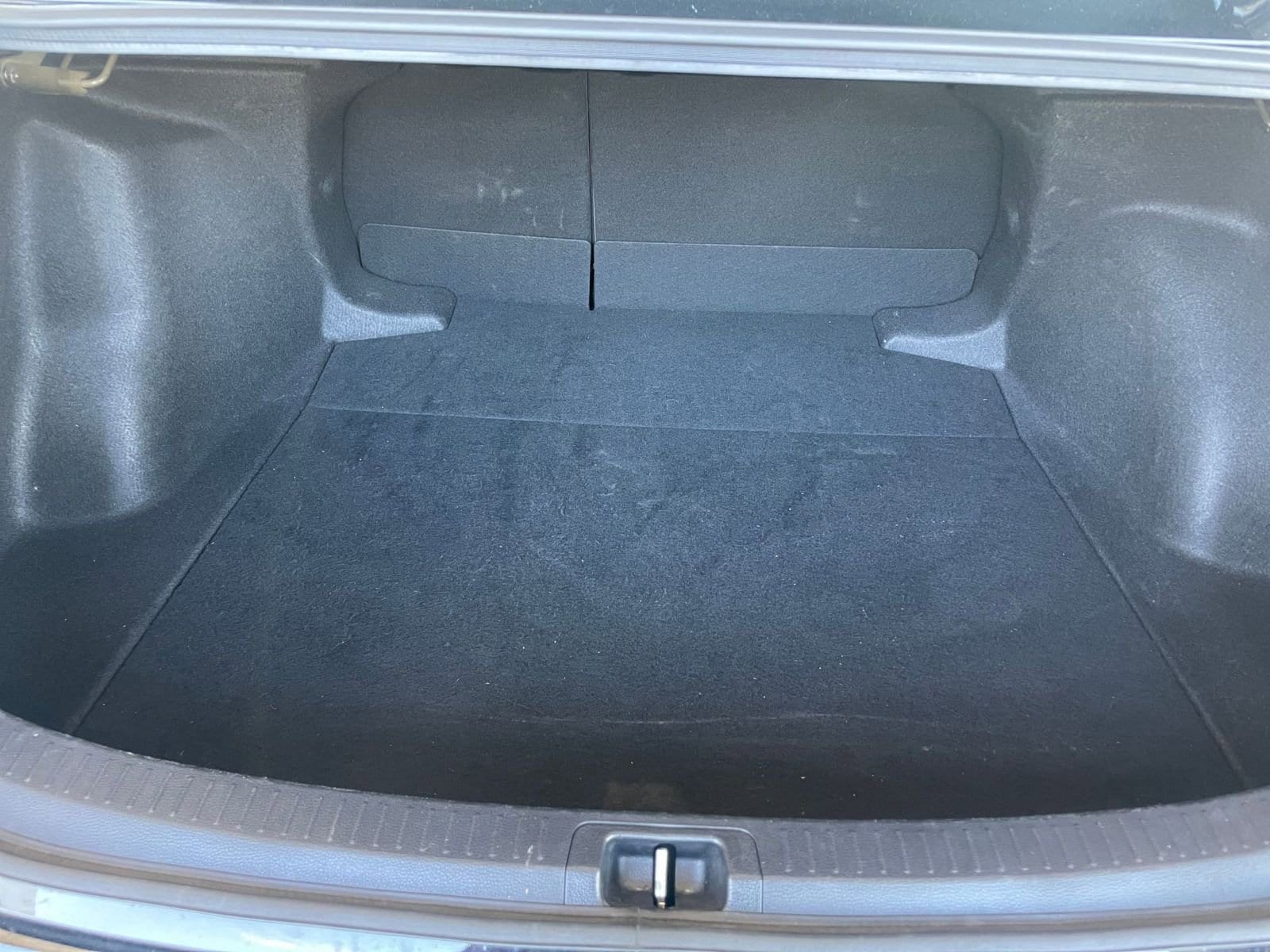 Thumbnail: 2025 Toyota Corolla - 29