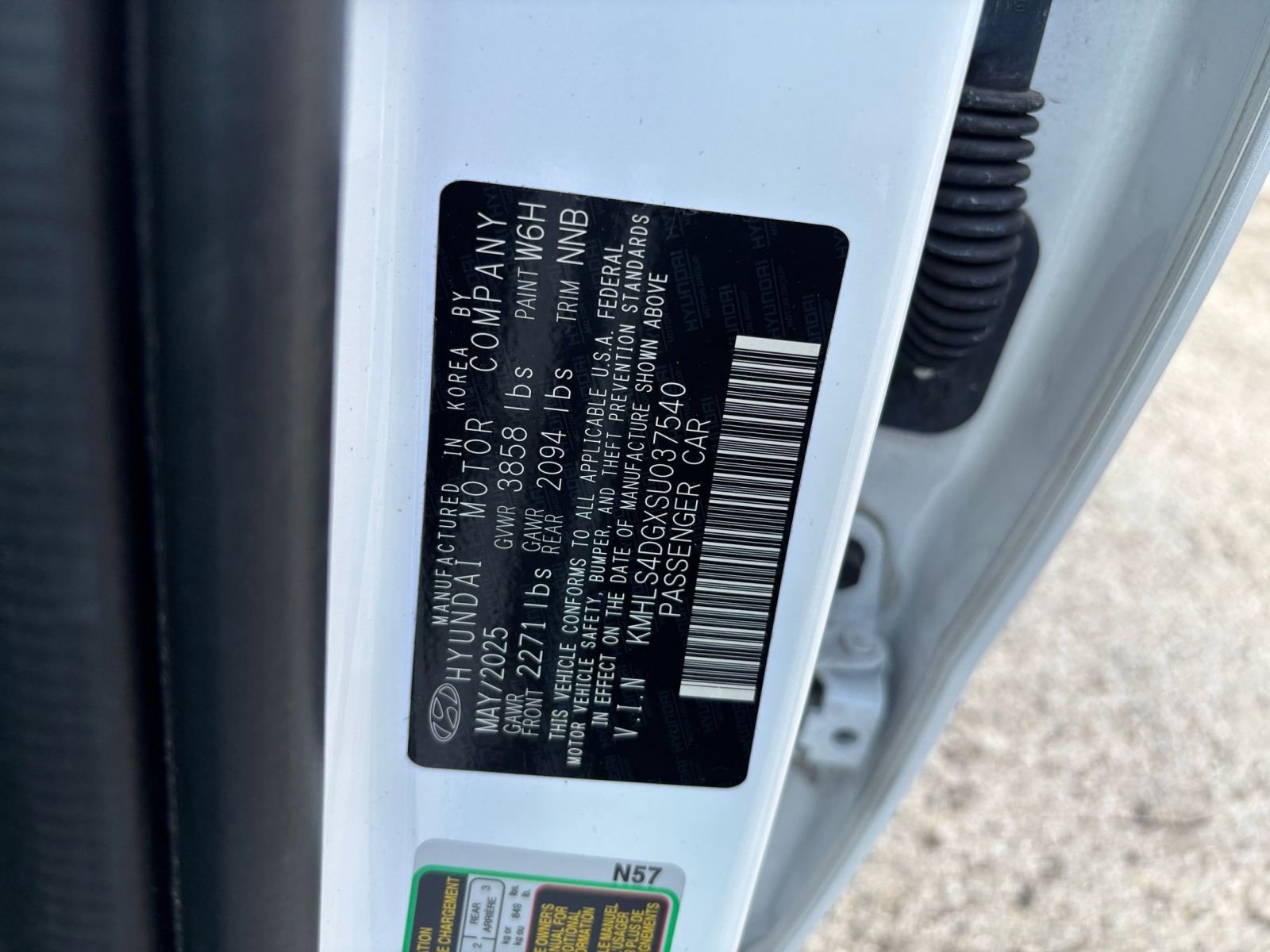 Thumbnail: 2025 Hyundai Elantra - 25