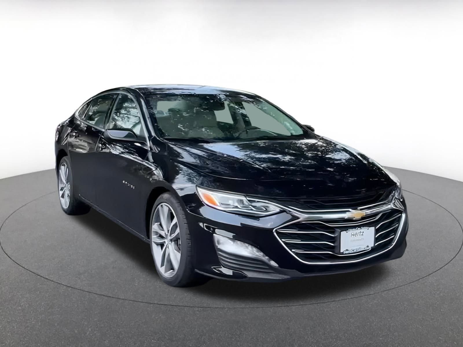 Thumbnail: 2024 Chevrolet Malibu - 3