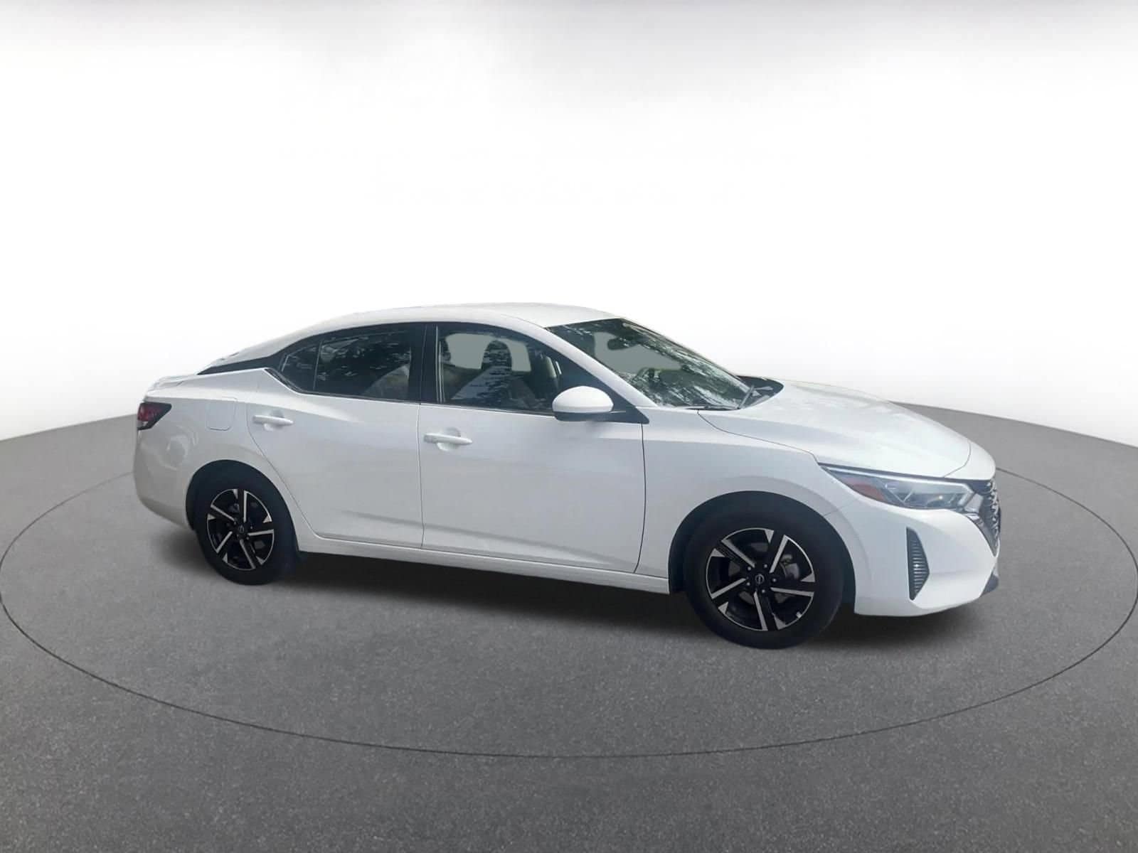 Thumbnail: 2025 Nissan Sentra - 2