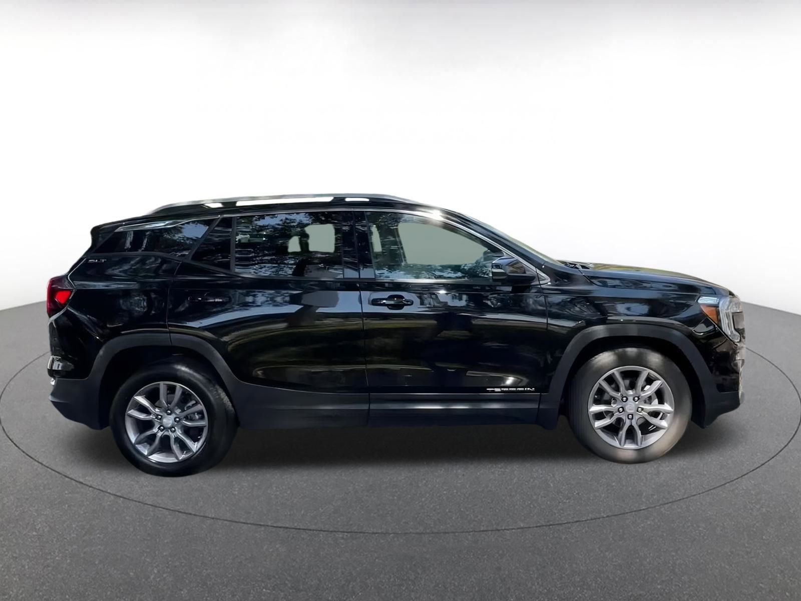 Thumbnail: 2023 GMC Terrain - 16