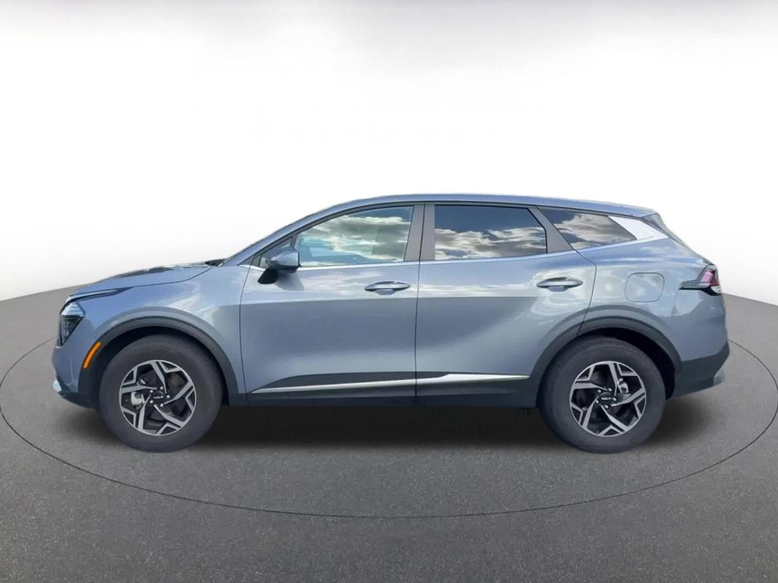 Thumbnail: 2025 Kia Sportage - 8