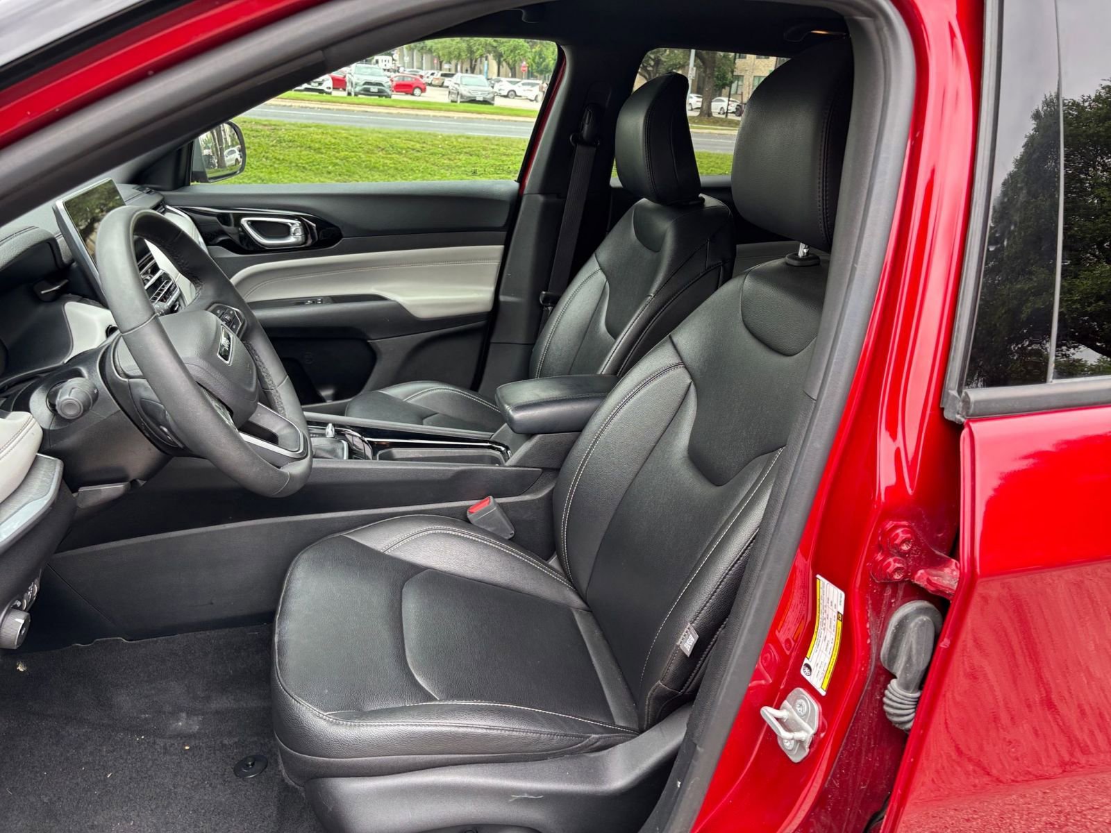 Thumbnail: 2025 Jeep Compass - 31