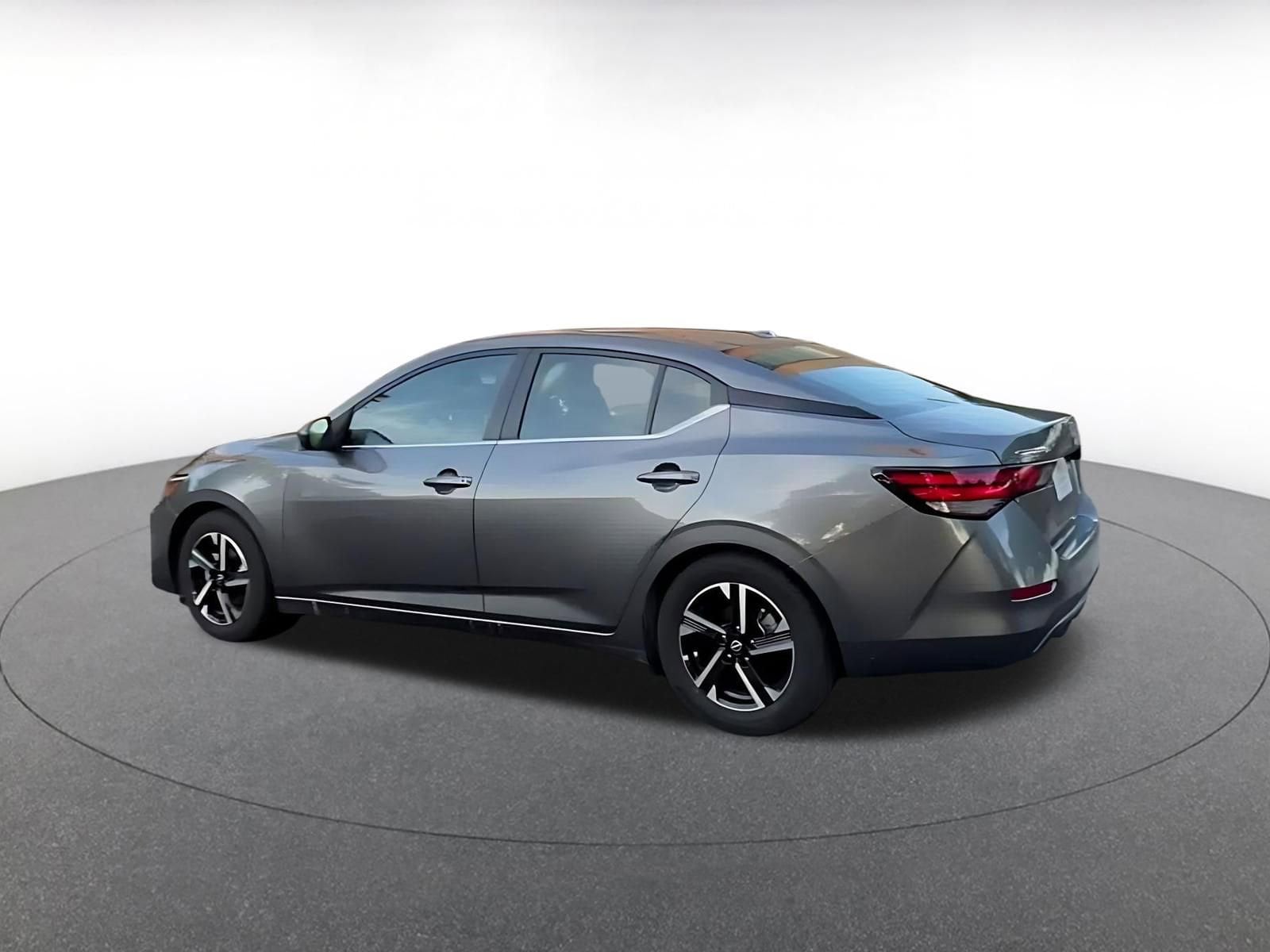 Thumbnail: 2025 Nissan Sentra - 10