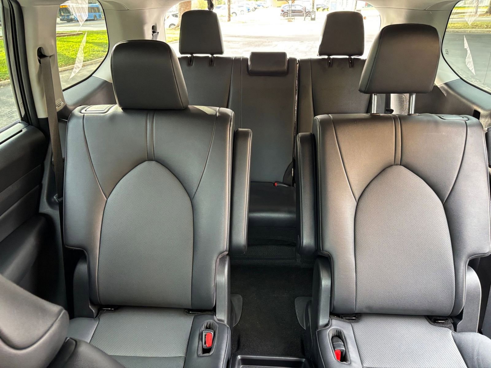 Thumbnail: 2025 Toyota Grand Highlander - 32