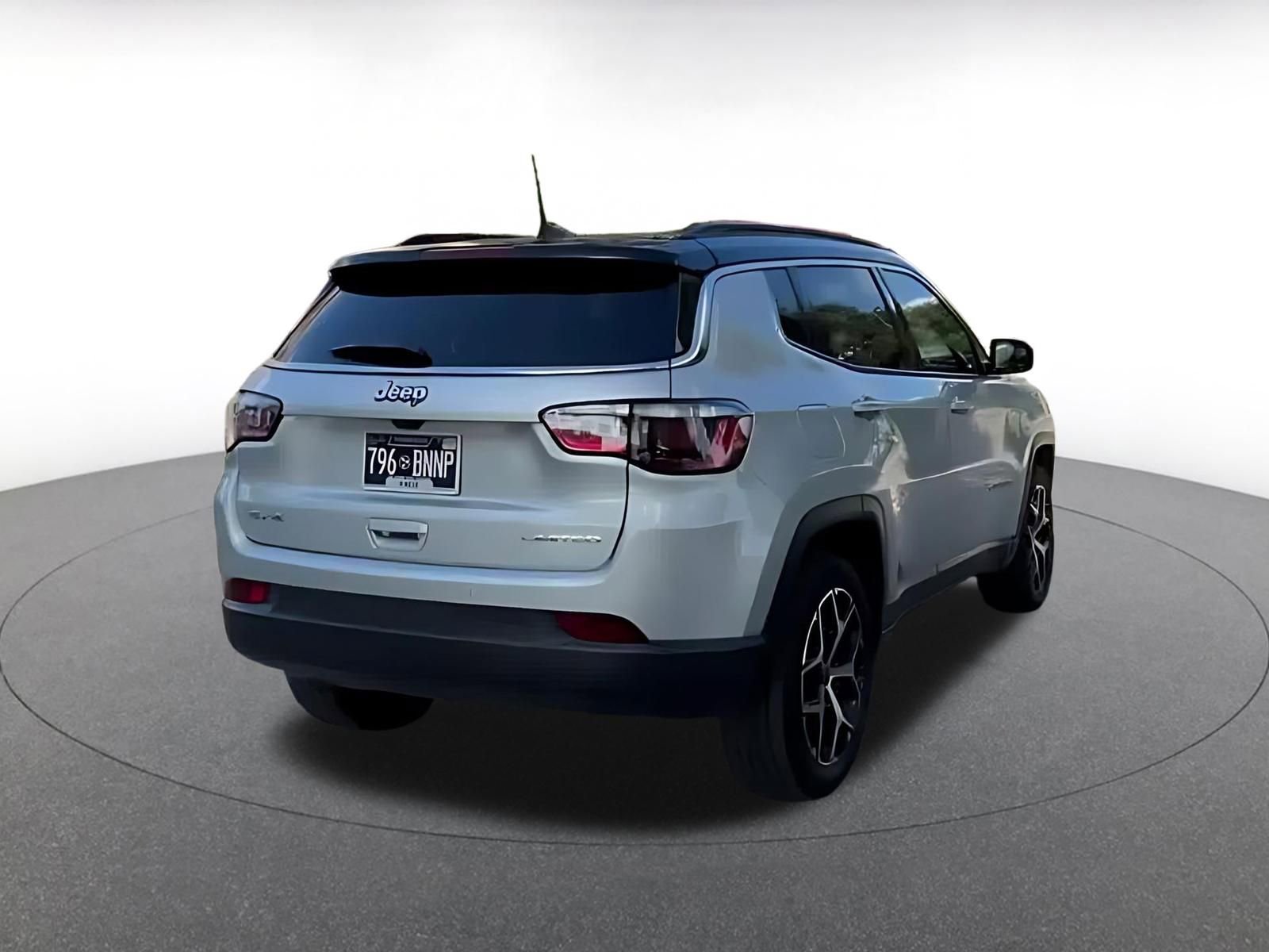 Thumbnail: 2025 Jeep Compass - 13