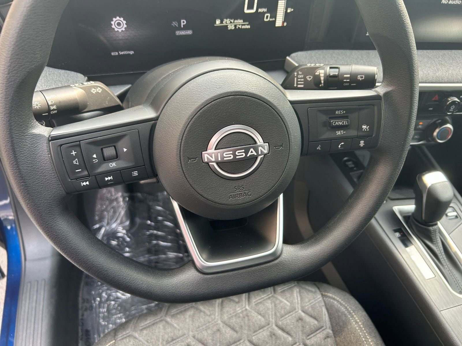 Thumbnail: 2025 Nissan Kicks - 26