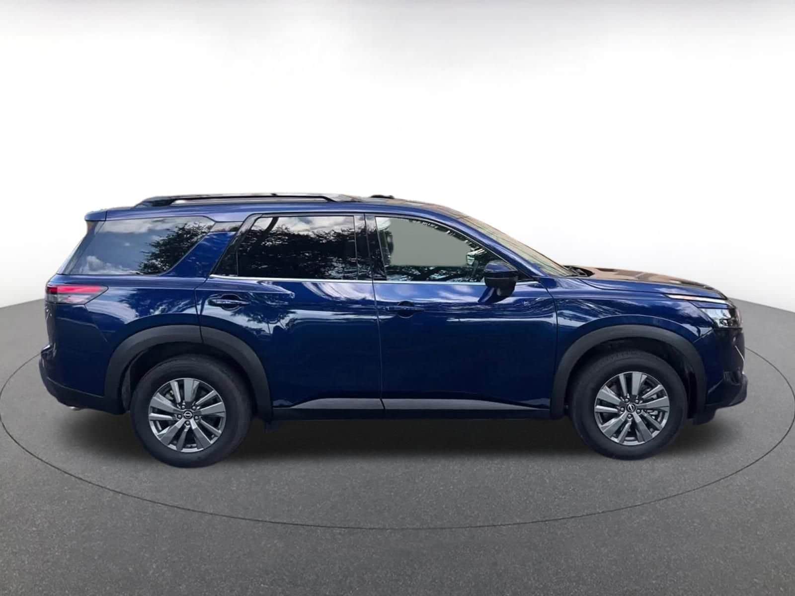 Thumbnail: 2025 Nissan Pathfinder - 16