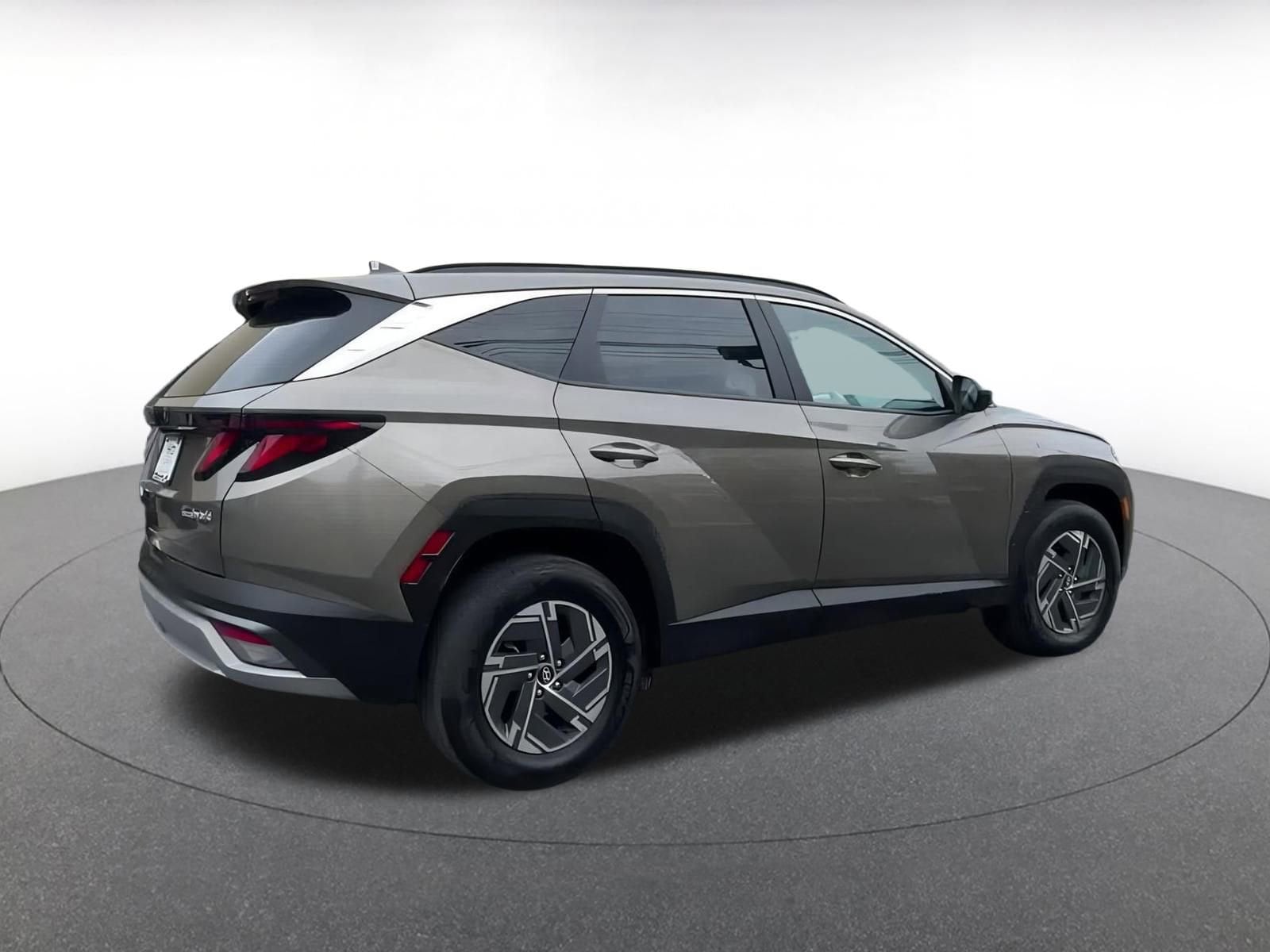 Thumbnail: 2025 Hyundai Tucson - 13