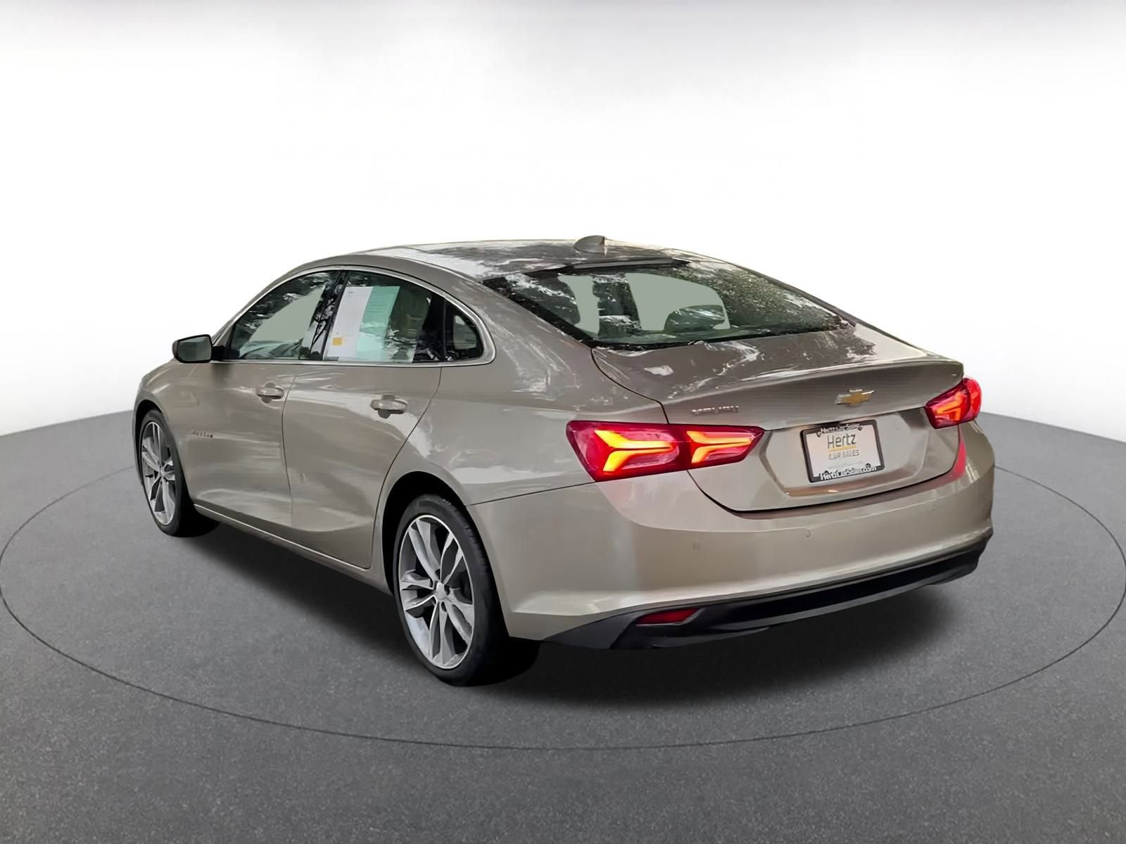 Thumbnail: 2024 Chevrolet Malibu - 11