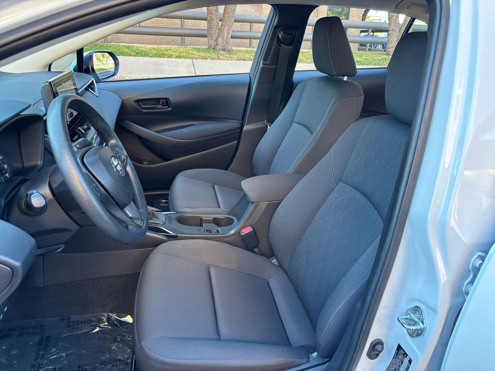 Thumbnail: 2025 Toyota Corolla - 30