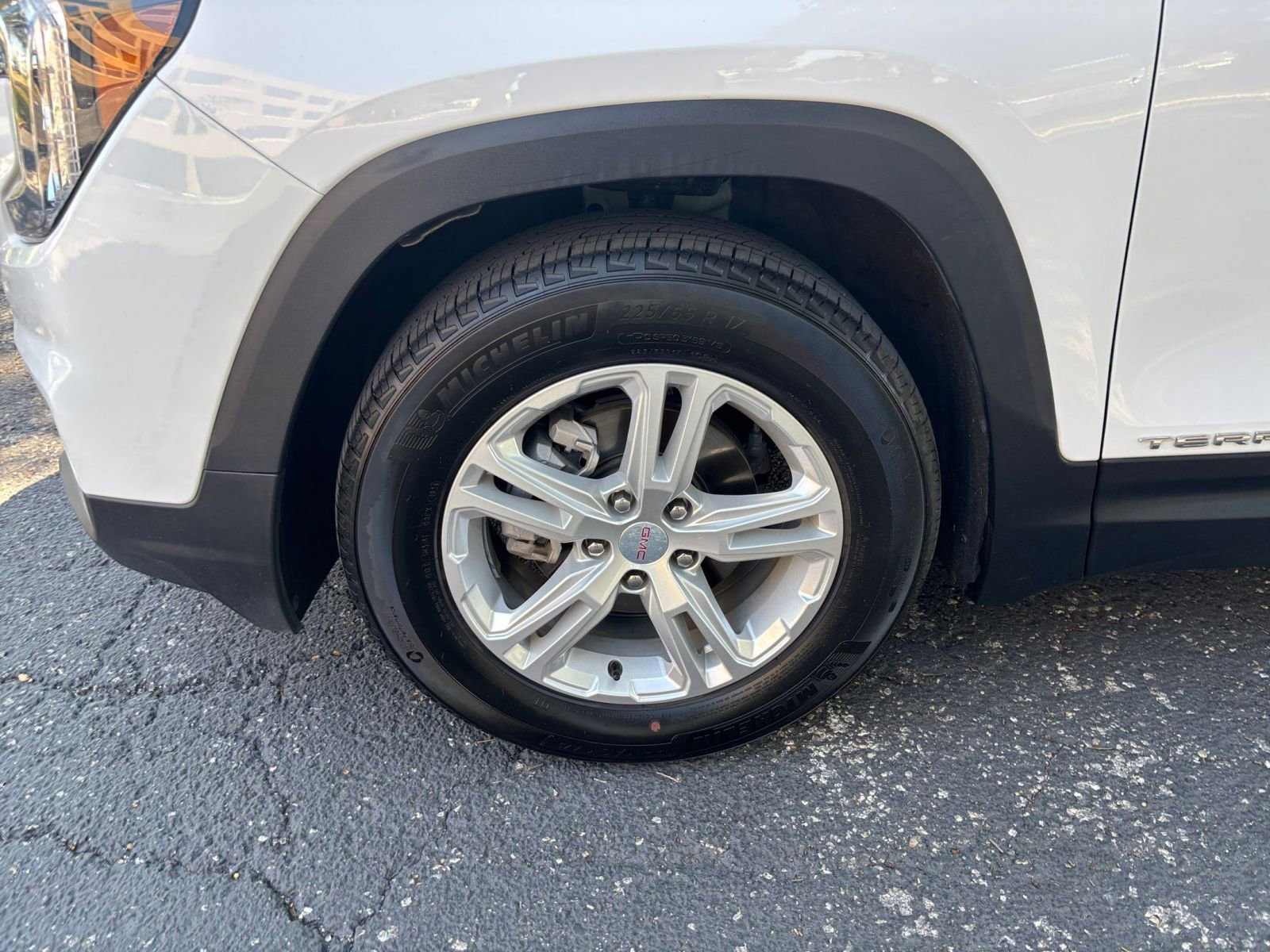 Thumbnail: 2024 GMC Terrain - 23