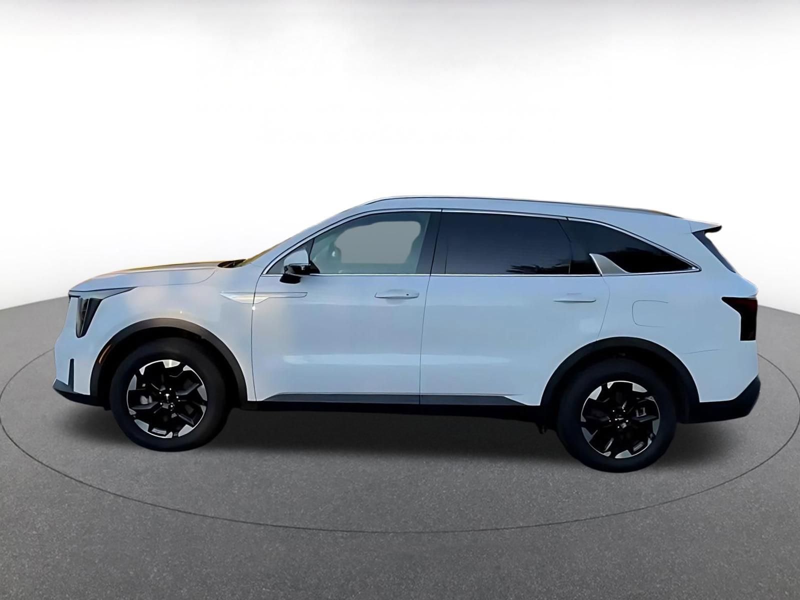 Thumbnail: 2024 Kia Sorento - 8