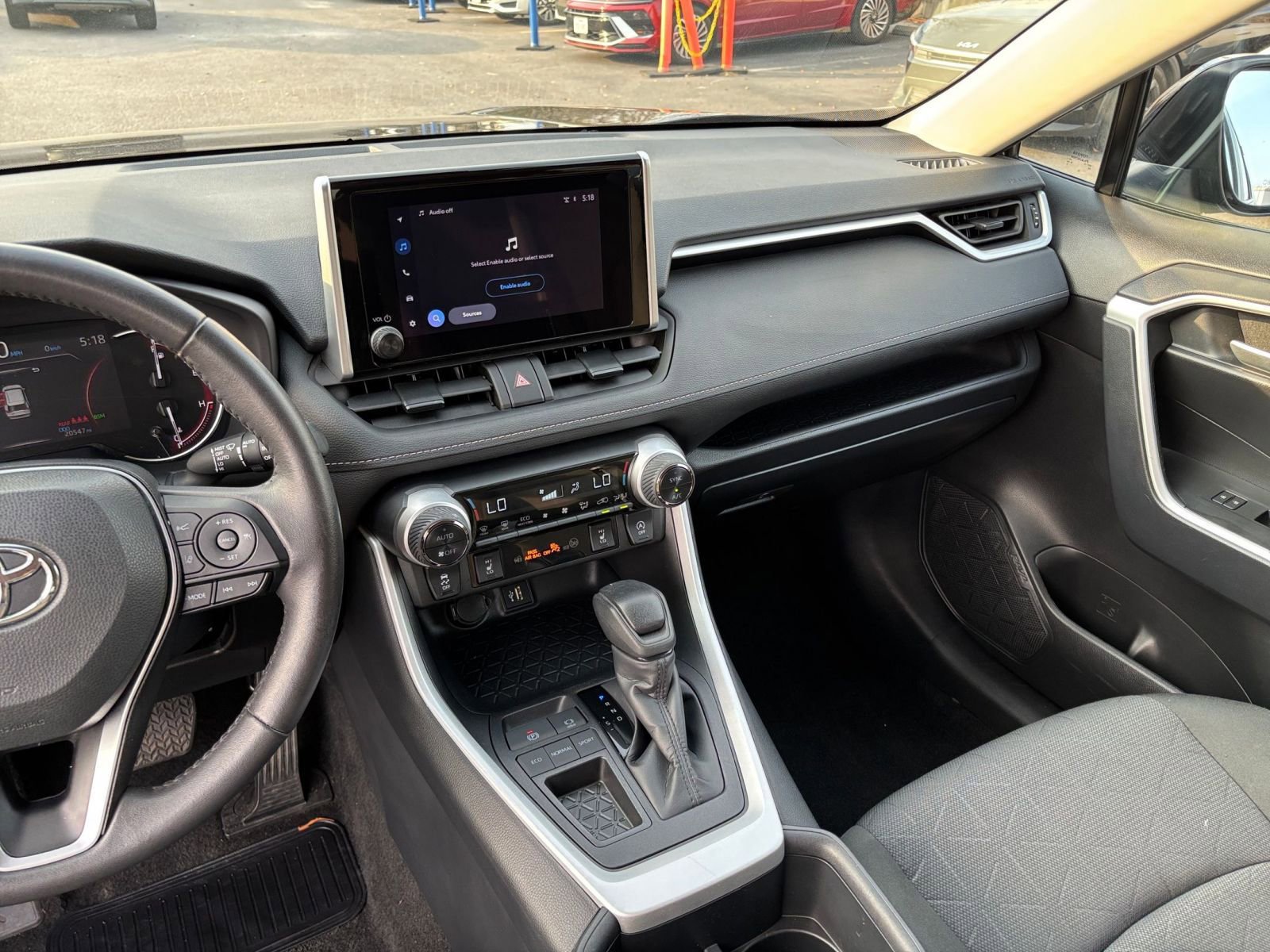 Thumbnail: 2025 Toyota RAV4 - 29