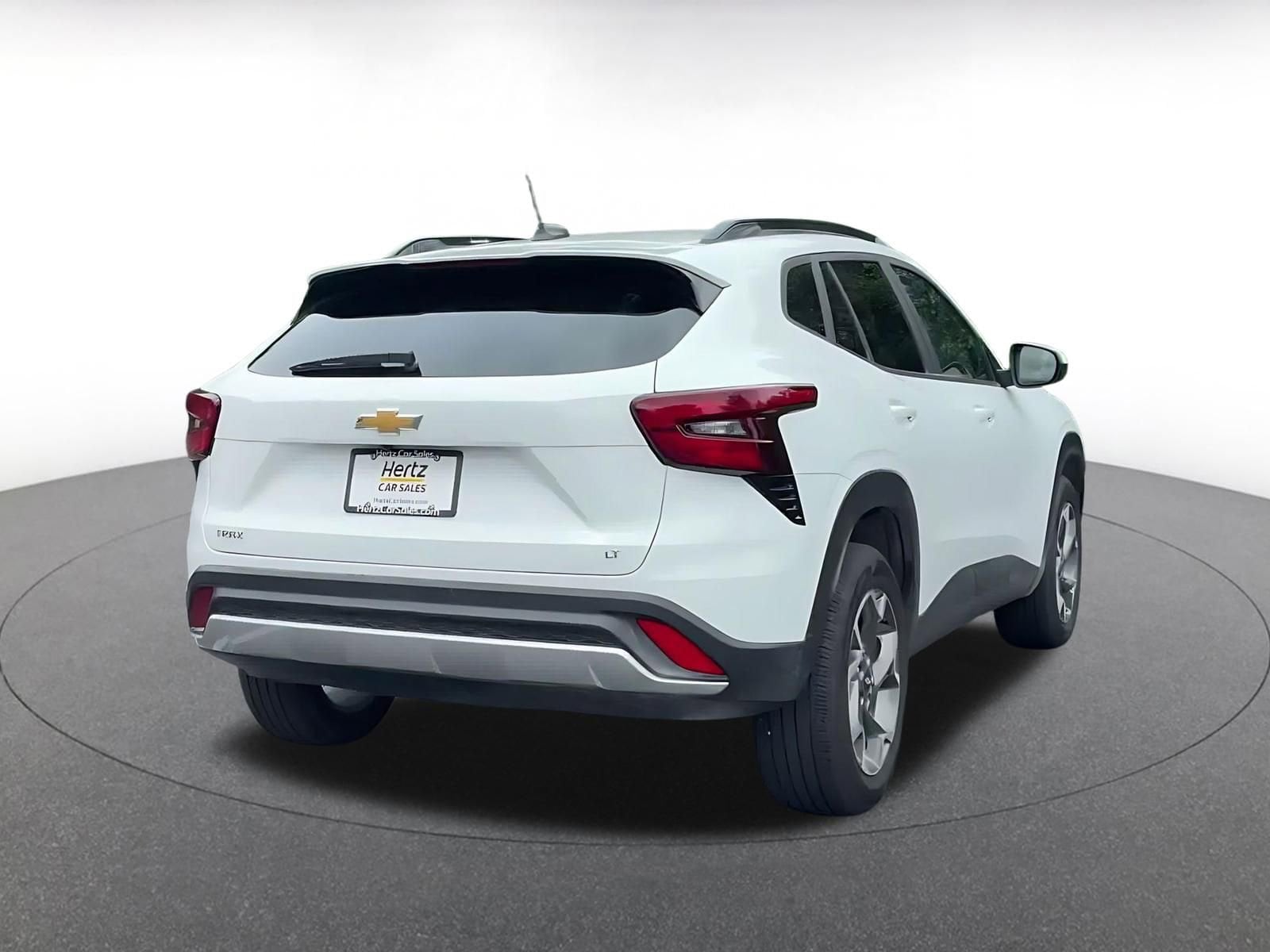 Thumbnail: 2025 Chevrolet Trax - 15