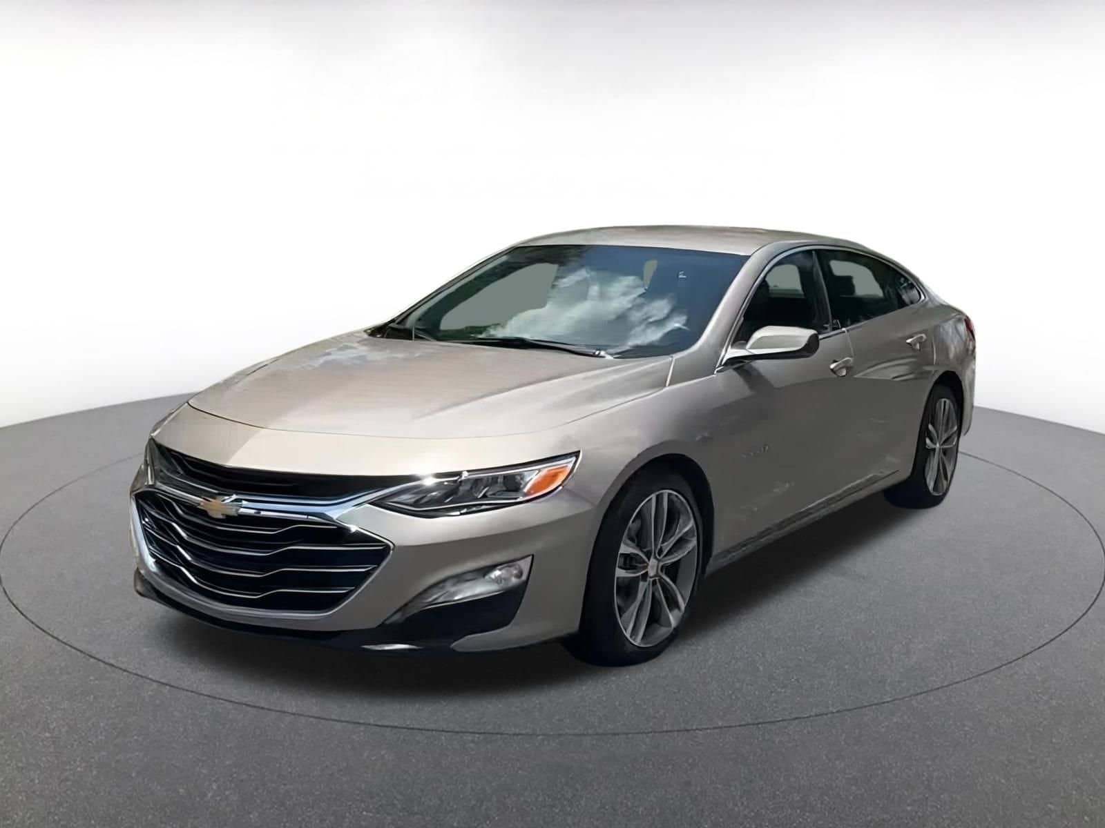 Thumbnail: 2024 Chevrolet Malibu - 5