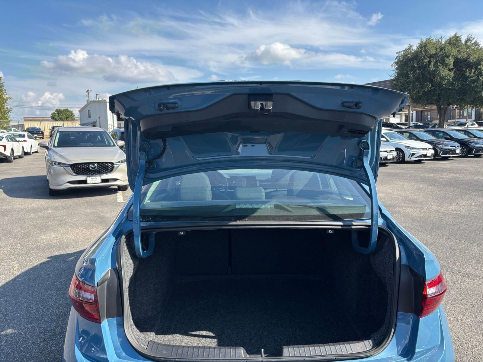 Thumbnail: 2025 Volkswagen Jetta - 29