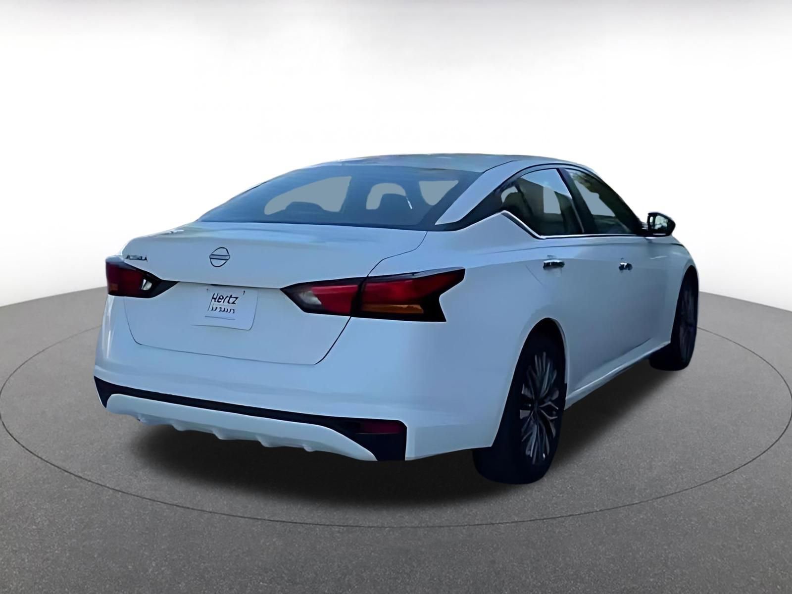Thumbnail: 2025 Nissan Altima - 15