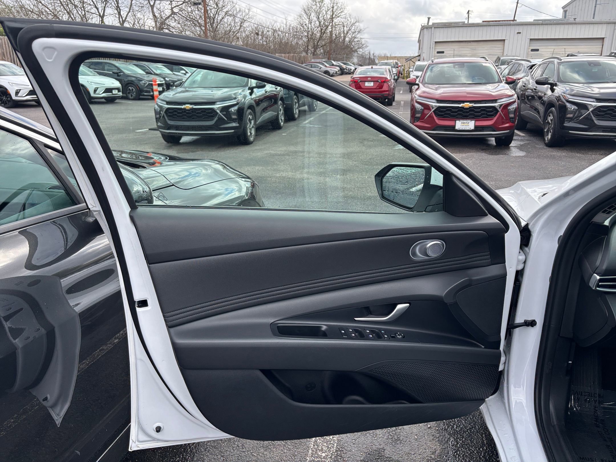 Thumbnail: 2025 Hyundai Elantra - 18