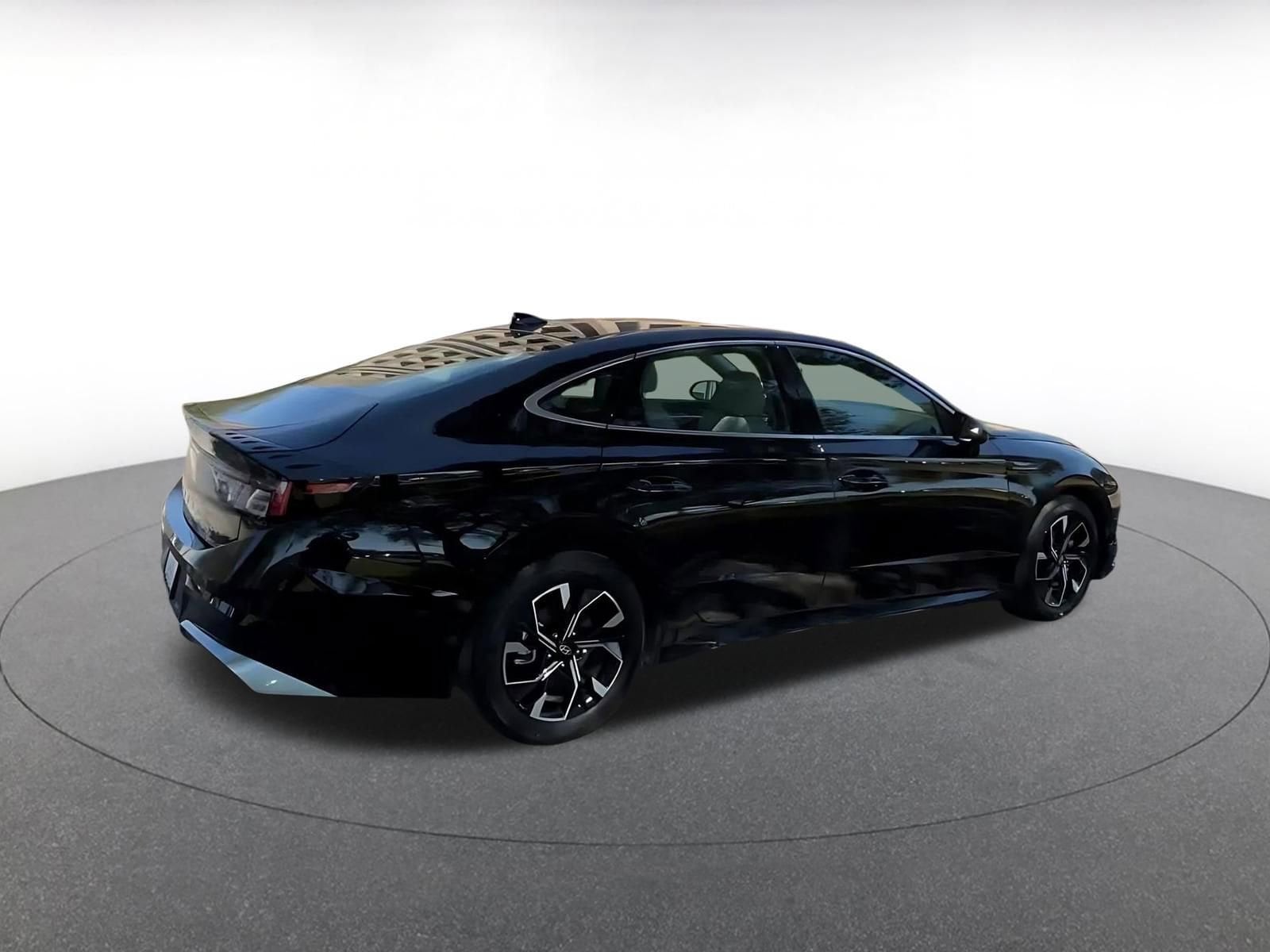 Thumbnail: 2025 Hyundai Sonata - 15