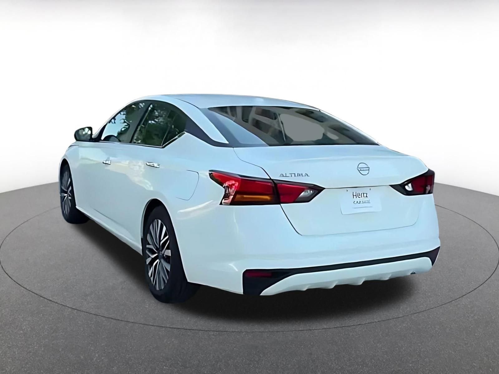 Thumbnail: 2025 Nissan Altima - 11