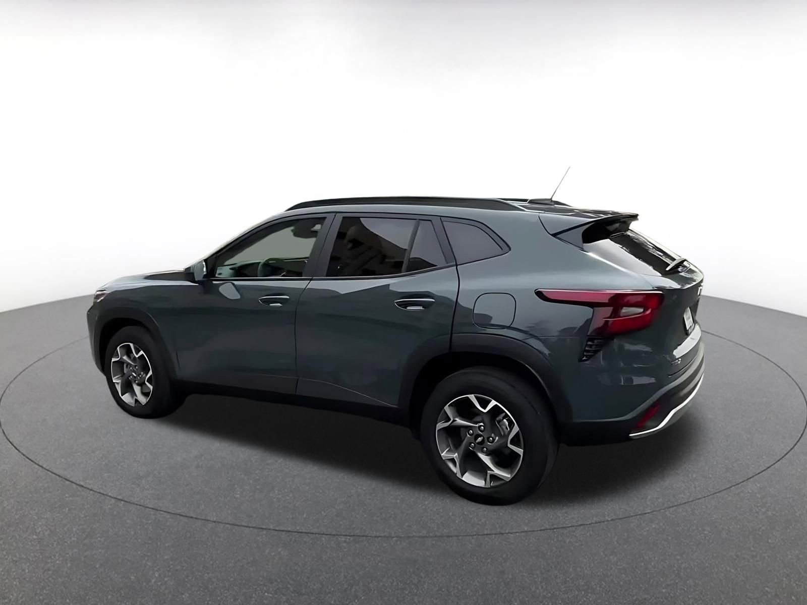 Thumbnail: 2025 Chevrolet Trax - 11