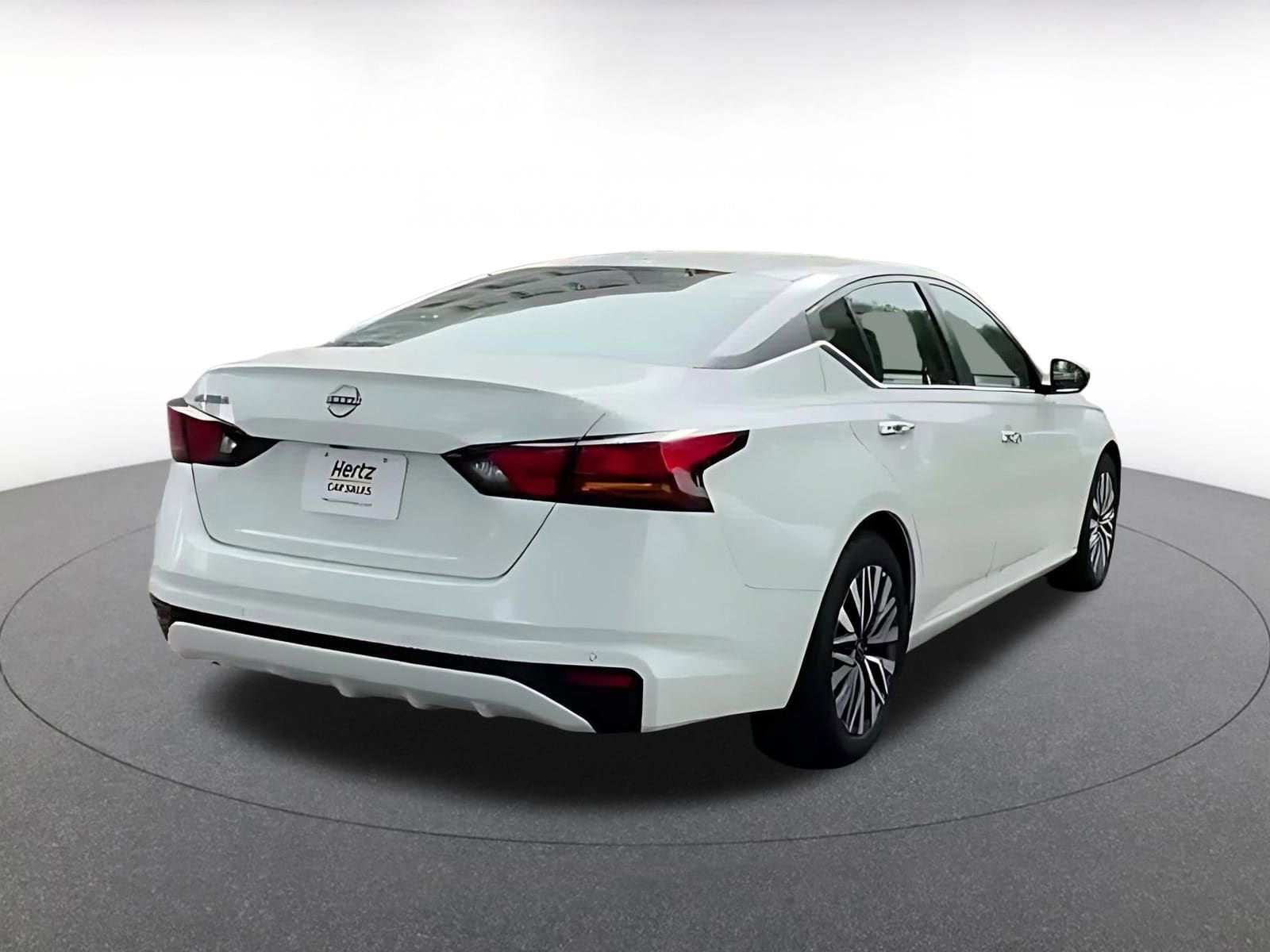 Thumbnail: 2025 Nissan Altima - 13