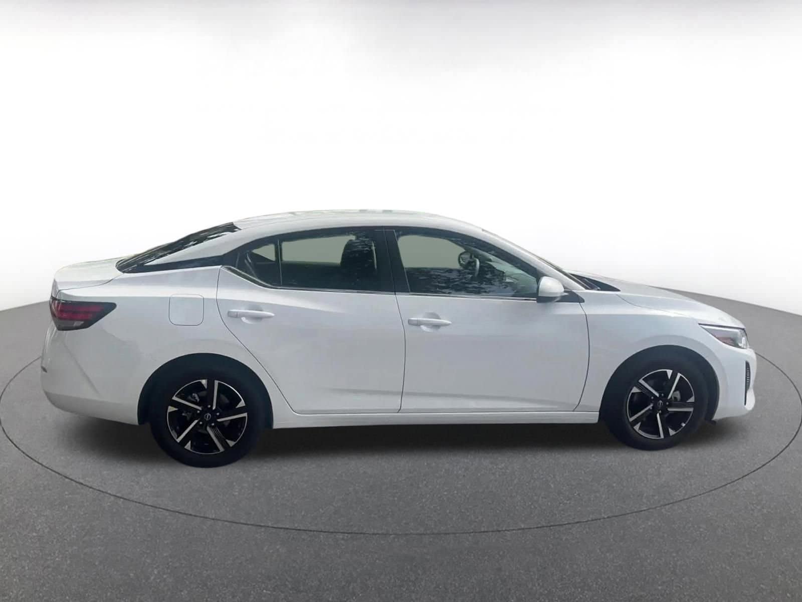 Thumbnail: 2025 Nissan Sentra - 16