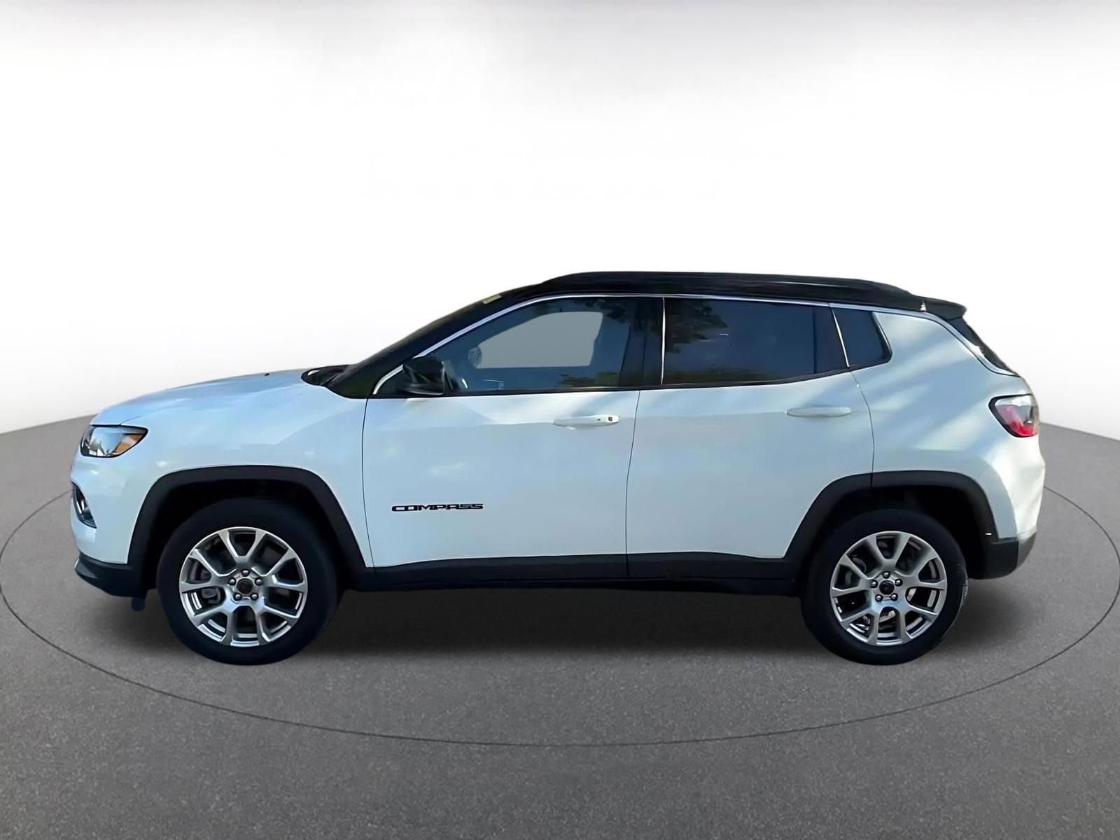 Thumbnail: 2025 Jeep Compass - 8