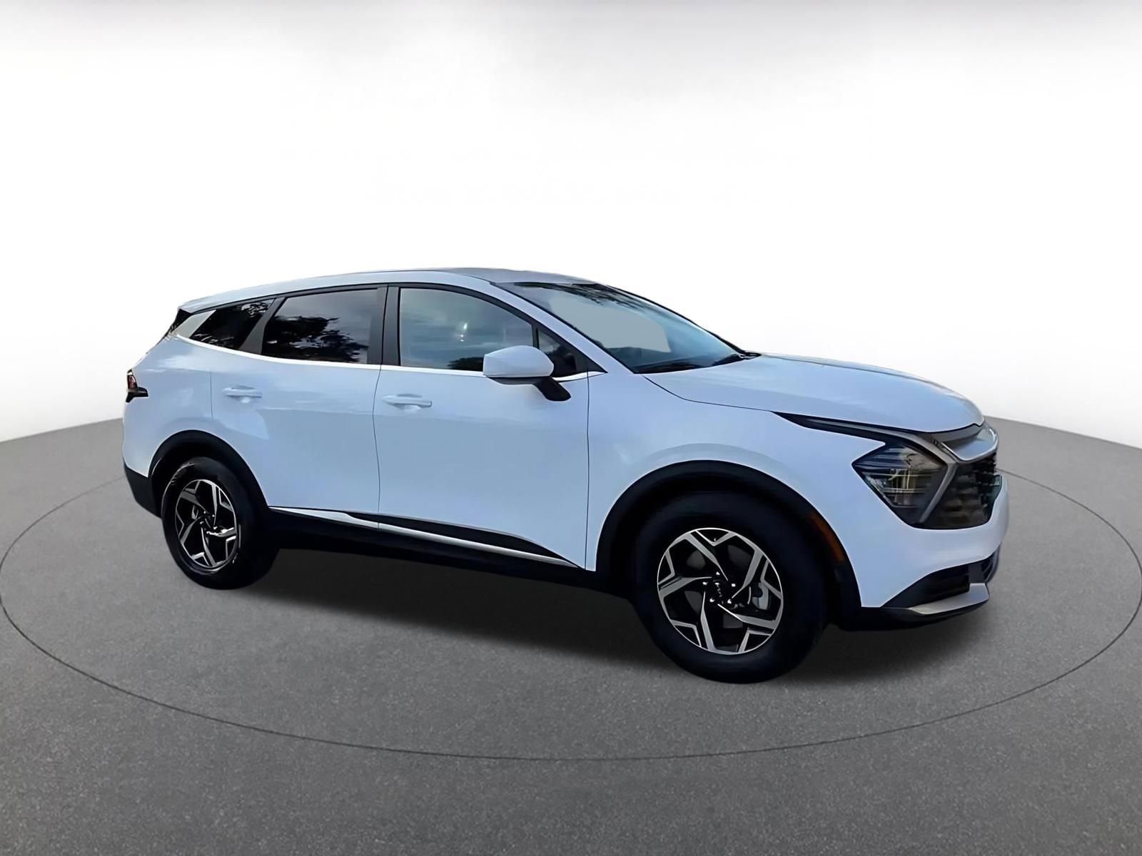 Thumbnail: 2025 Kia Sportage - 2