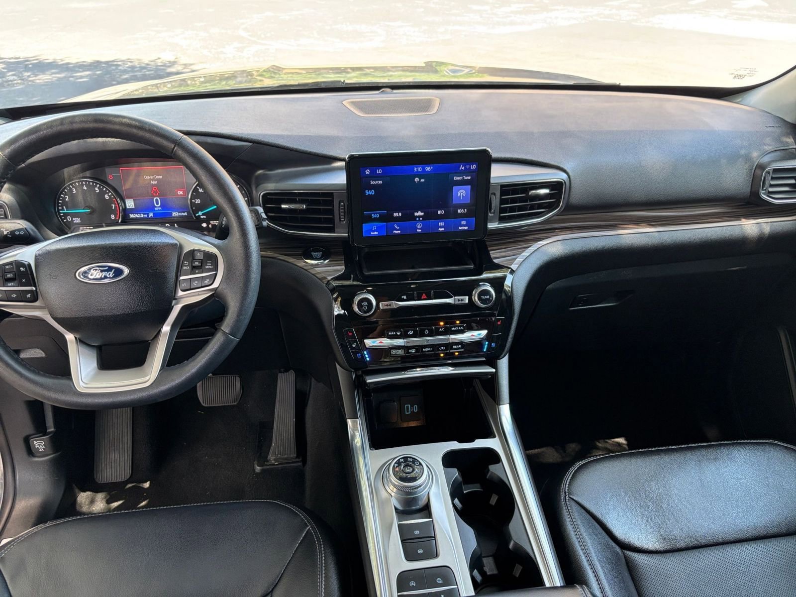 Thumbnail: 2024 Ford Explorer - 27