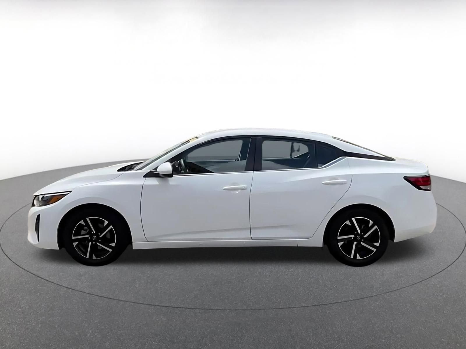 Thumbnail: 2025 Nissan Sentra - 8