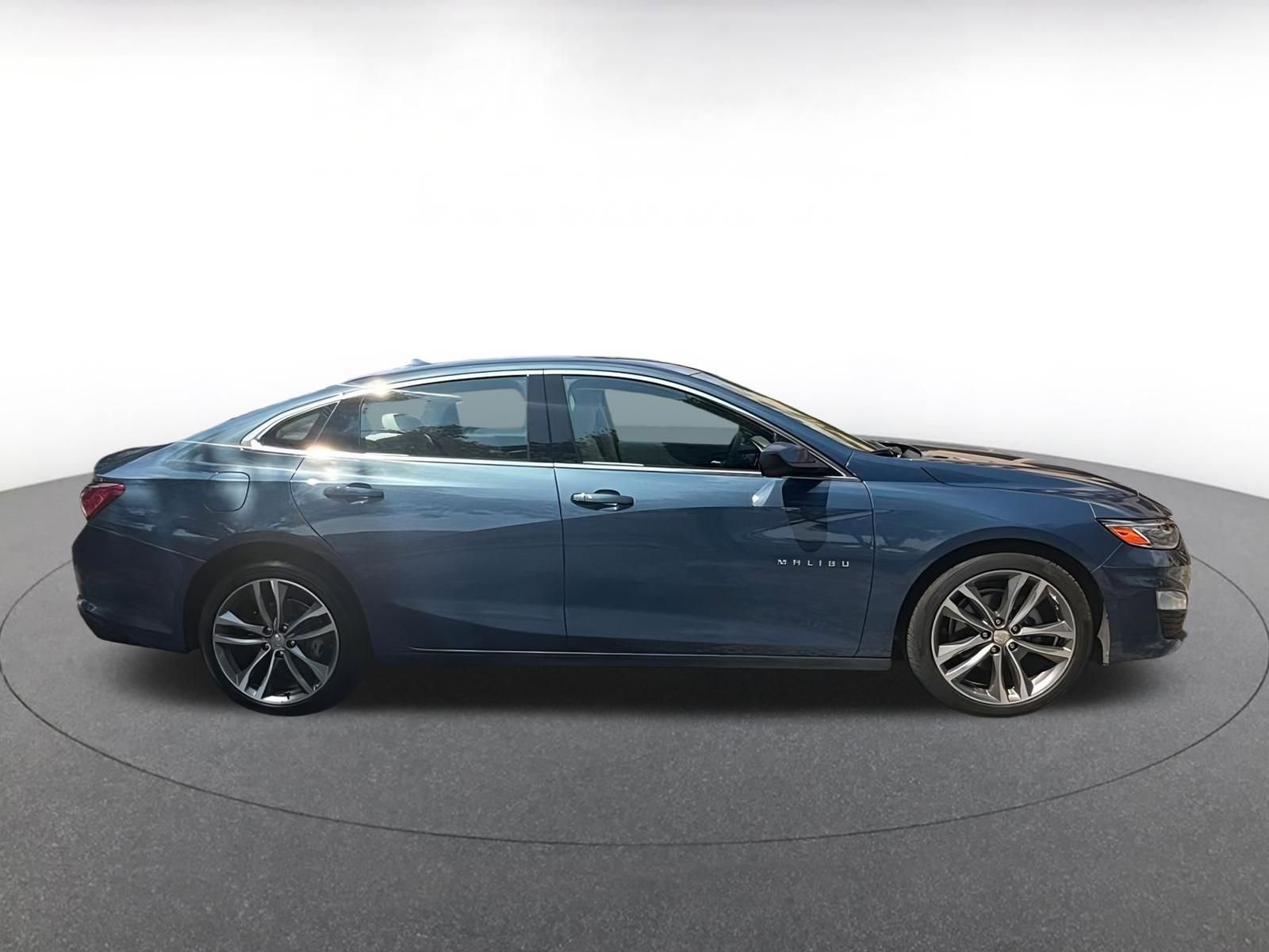 Thumbnail: 2024 Chevrolet Malibu - 15