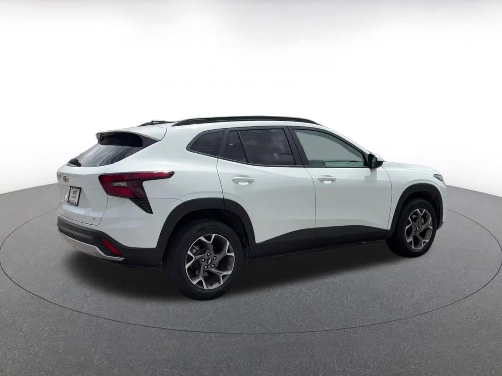 Thumbnail: 2025 Chevrolet Trax - 15