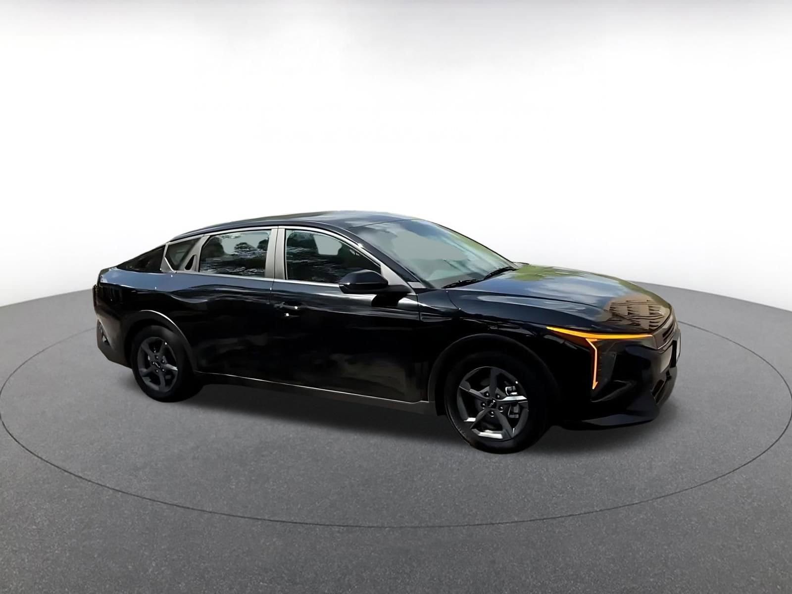 Thumbnail: 2025 Kia K4 - 2